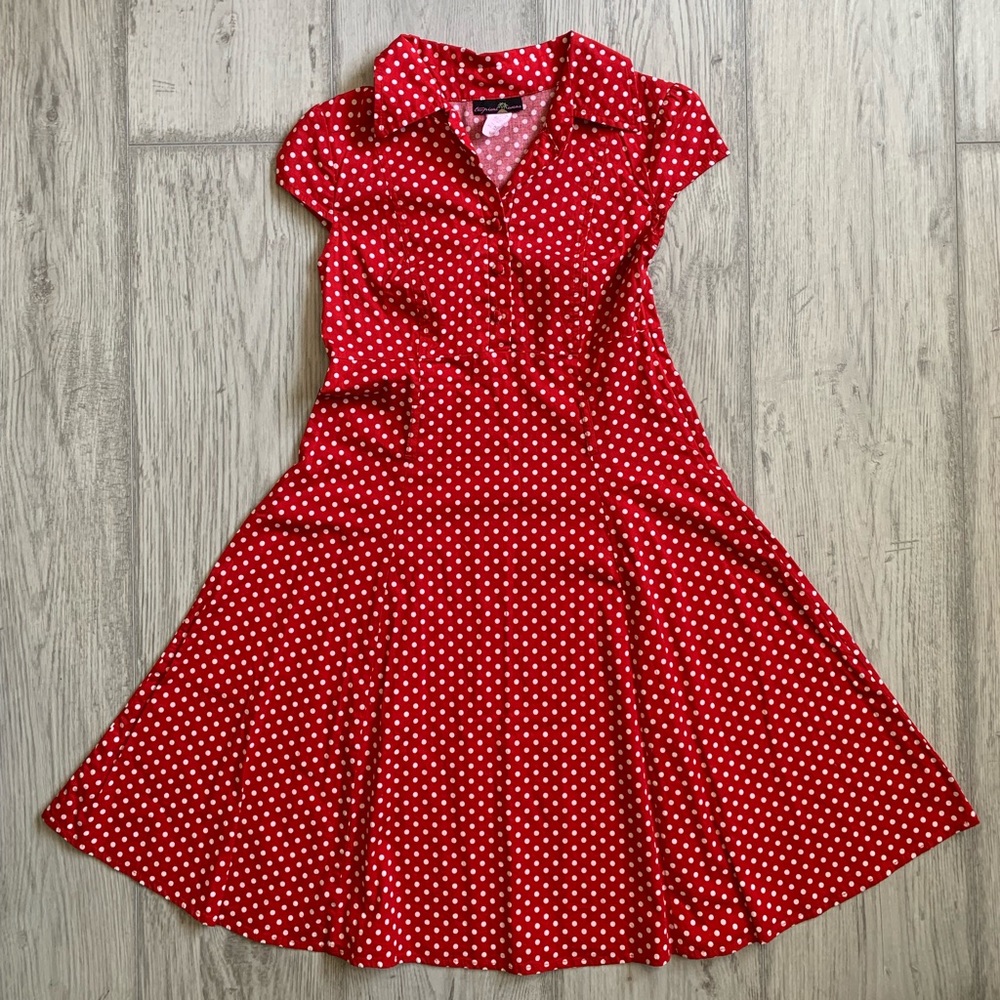 Red polka dotted Peter Pan collar shirt dress s